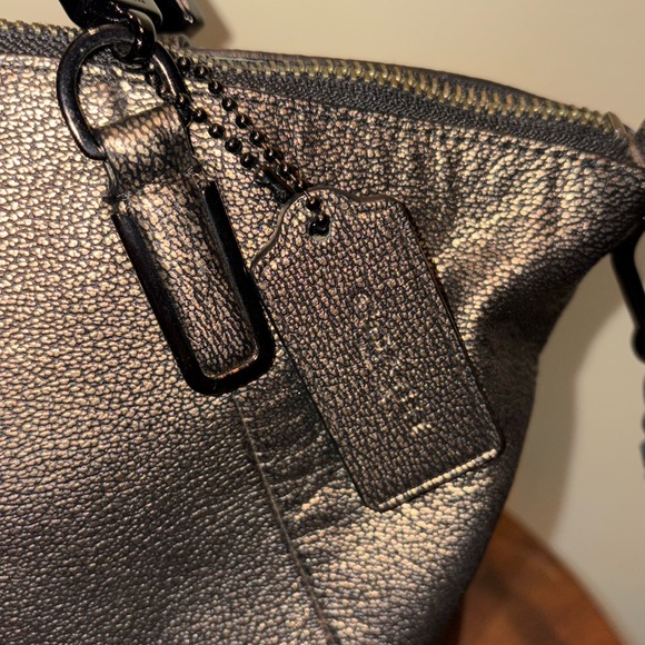Coach  Madison metallic golden bronze satchel  Crossbody bag gunmetal hardware - Picture 5 of 17